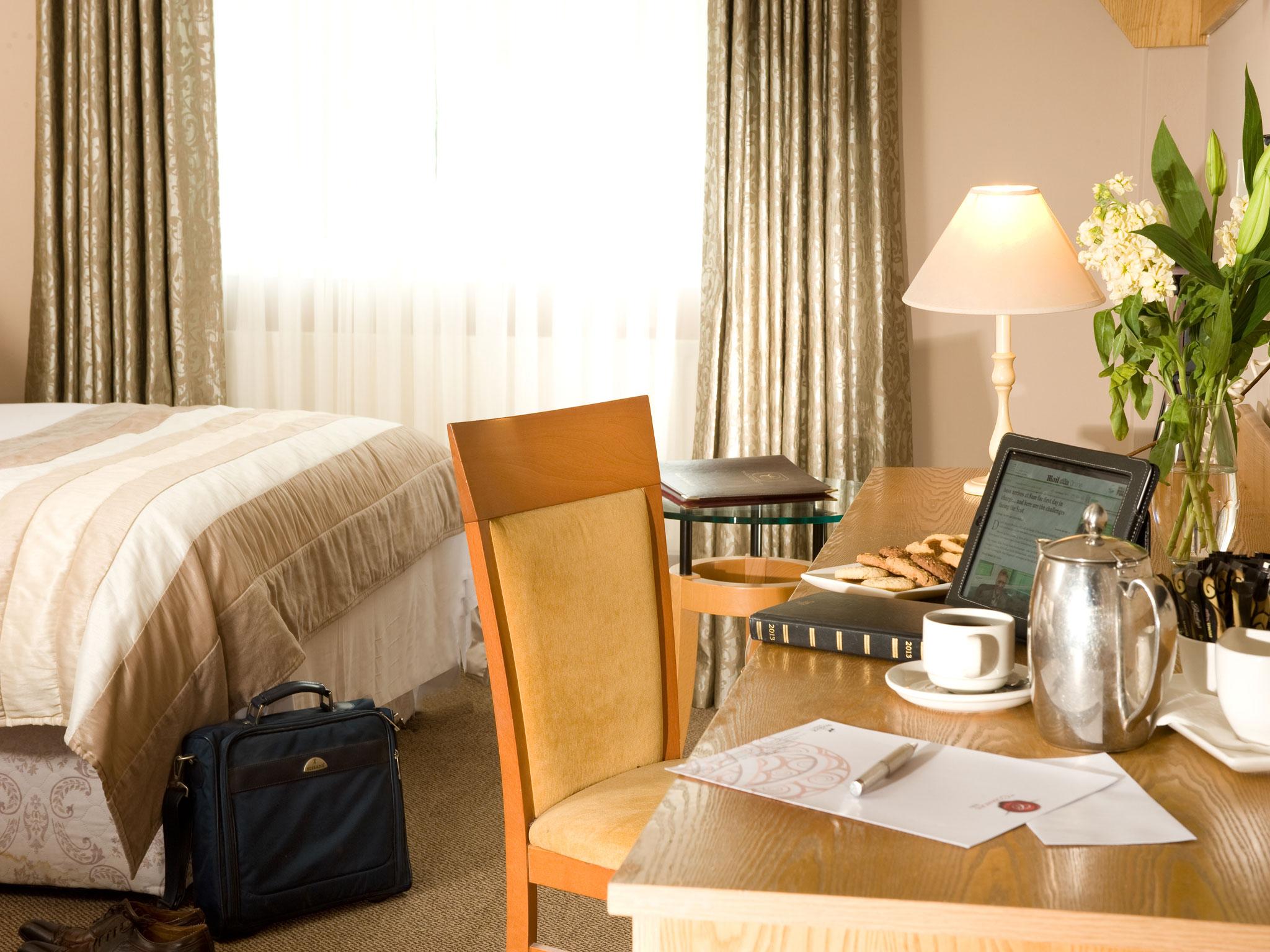 Great National Commons Inn Hotel Cork Exteriör bild