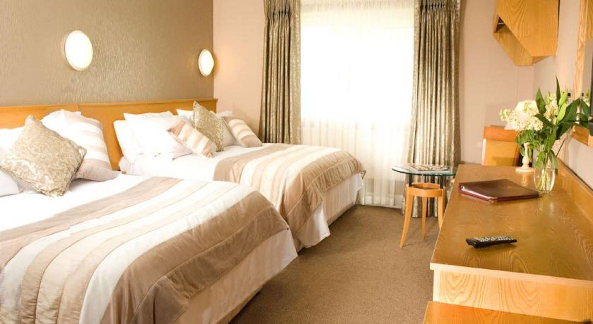 Great National Commons Inn Hotel Cork Exteriör bild